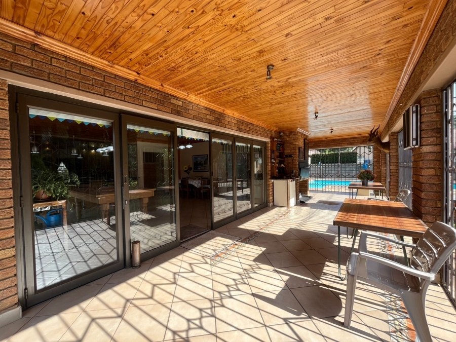 3 Bedroom Property for Sale in Protea Park North West